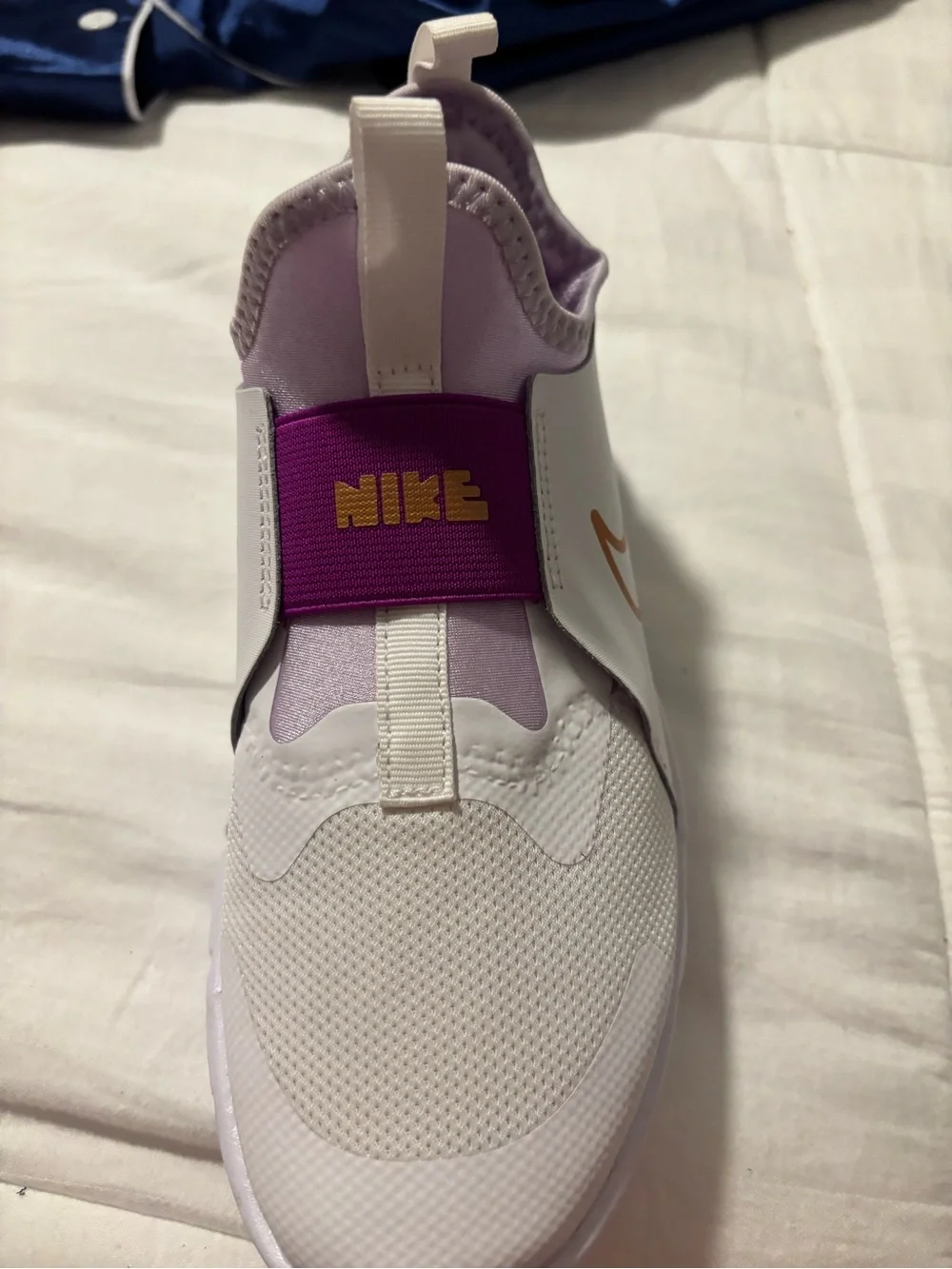 Nike Kids' Slip-On Sneakers in White and Pink